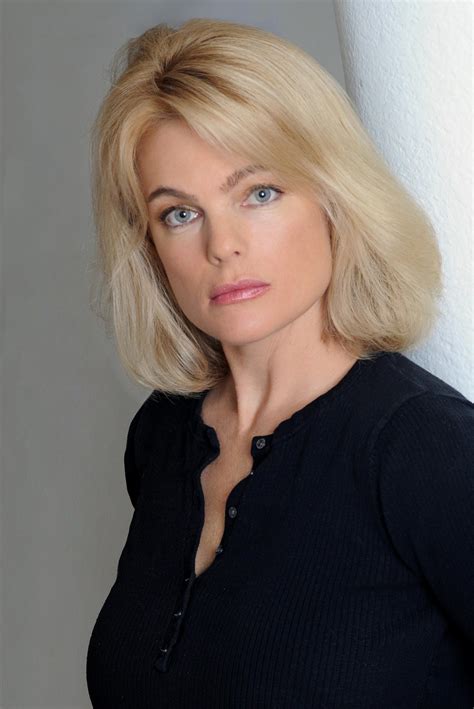 Erika Eleniak Porn Videos 